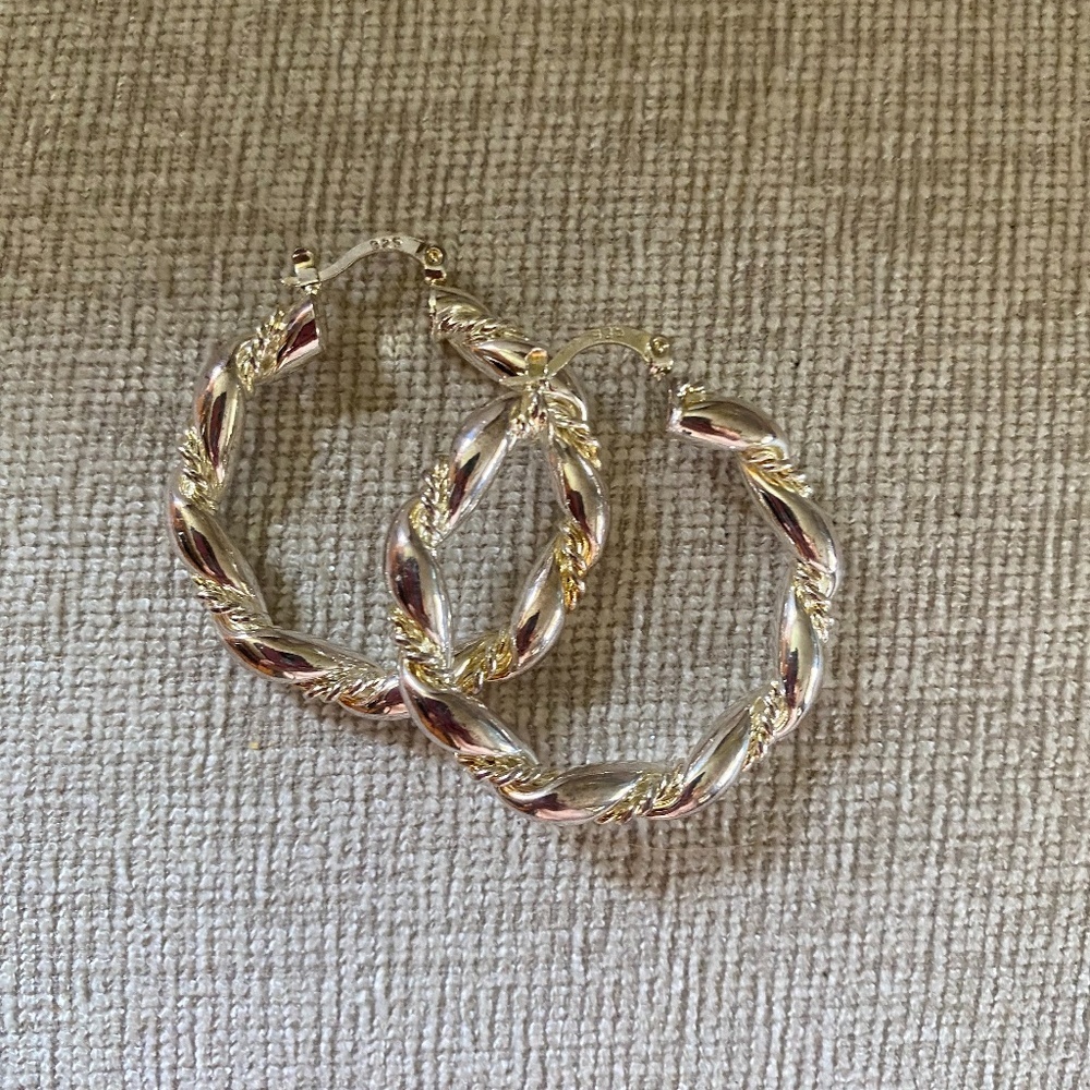 NWOT 925 STERLING  SILVER EARRINGS